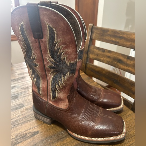 Ariat Tan Leather Cowboy Boots - Picture 1 of 6
